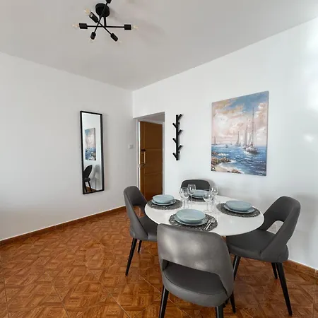 Elegant Two-bedroom In Kato Close To Everything! *