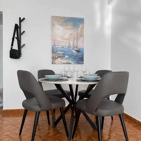 Elegant Two-bedroom In Kato Close To Everything! * Paphos